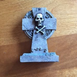 2 for 5 Small decorative headstone